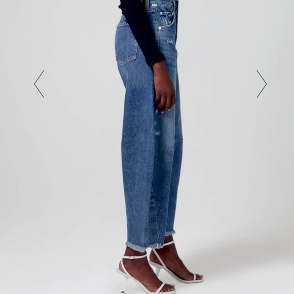 Worn once! Citizens of Humanity Horseshoe Jean - Picture 6 of 8